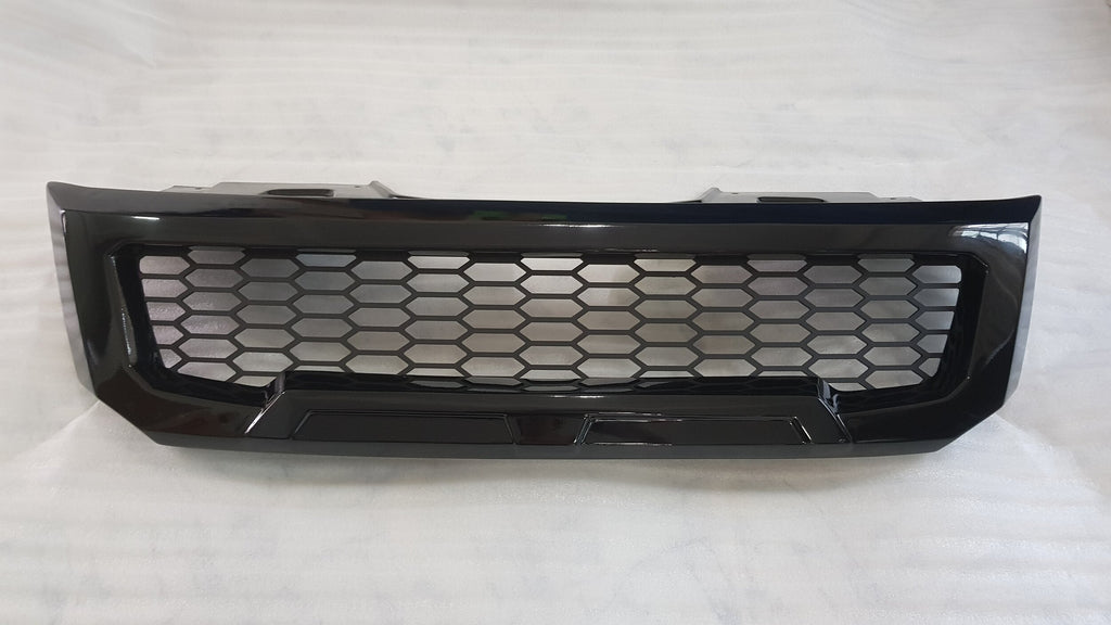 NISSAN NAVARA NP300 GRILL V2