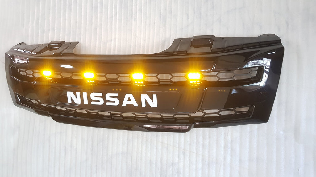 NISSAN NAVARA D40 / PATHFINDER GLOSS BLACK WITH WHITE LOGO WITH AMBER LEDS