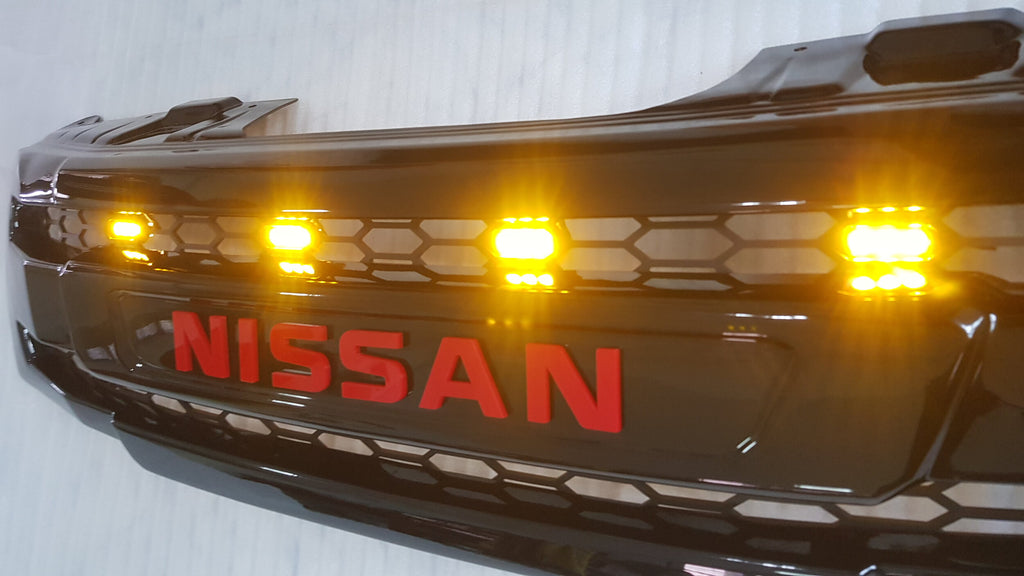 NISSAN NAVARA
D40 PRE-FACELIFT
2005-2010
FULL GRILL REPLACEMENT
RED LOGO
GLOSS BLACK VERSION! 
/PATHFINDER R51 AMBER LEDS