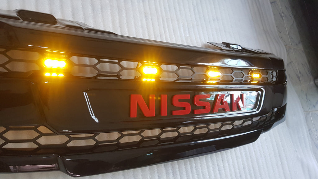 NISSAN NAVARA
D40 PRE-FACELIFT
2005-2010
FULL GRILL REPLACEMENT
RED LOGO
GLOSS BLACK VERSION! 
/PATHFINDER R51 AMBER LEDS