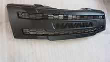 Load image into Gallery viewer, NISSAN NAVARA D40 PRE-FACELIFT FULL GRILL REPLACEMENT NAVARA LOGO / BLACK