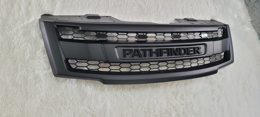 NISSAN PATHFINDER/ FACELIFT COMPLETE V2 GRILL  2010-2015