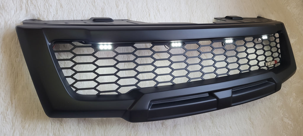 NISSAN NAVARA D40 FACELIFT COMPLETE GRILL WHITE LEDS 2010-2015