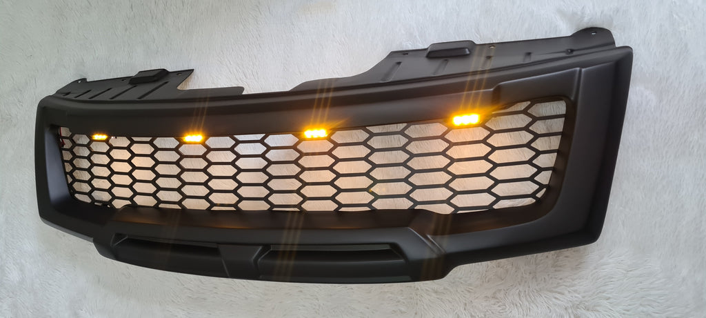 NISSAN NAVARA D40 FACELIFT COMPLETE GRILL AMBER LEDS 2010-2015