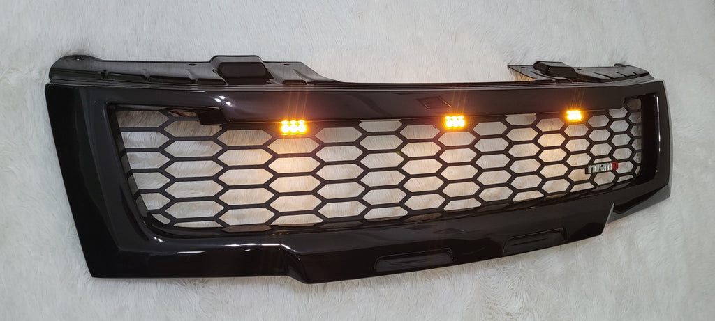 NISSAN PATHFINDER PLAIN FULL MESH COMPLETE GRILL (PRE FACELIFT)