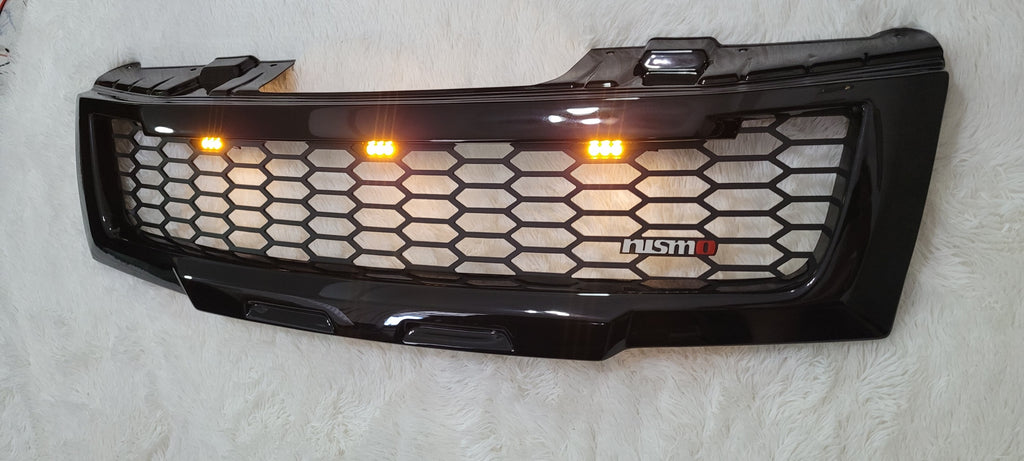 NISSAN PATHFINDER PLAIN FULL MESH COMPLETE GRILL (PRE FACELIFT)