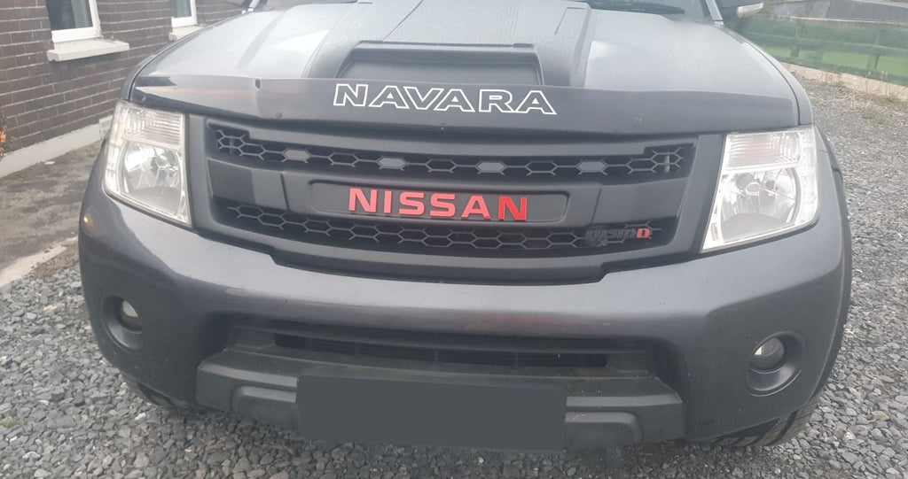 NISSAN NAVARA D40 FACELIFT COMPLETE V2 GRILL RED NISSAN LOGO