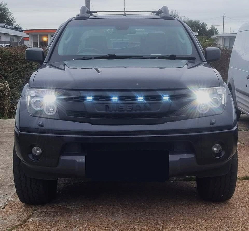 NISSAN NAVARA
D40 PRE-FACELIFT