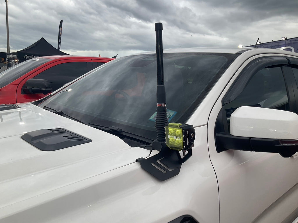 FORD RANGER DITCH LIGHT ANTENNA MOUNT