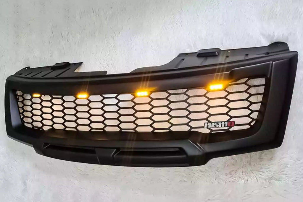 NISSAN NAVARA D40 FACELIFT COMPLETE GRILL(WITH NISMO LOGO) AMBER LEDS 2010-2015