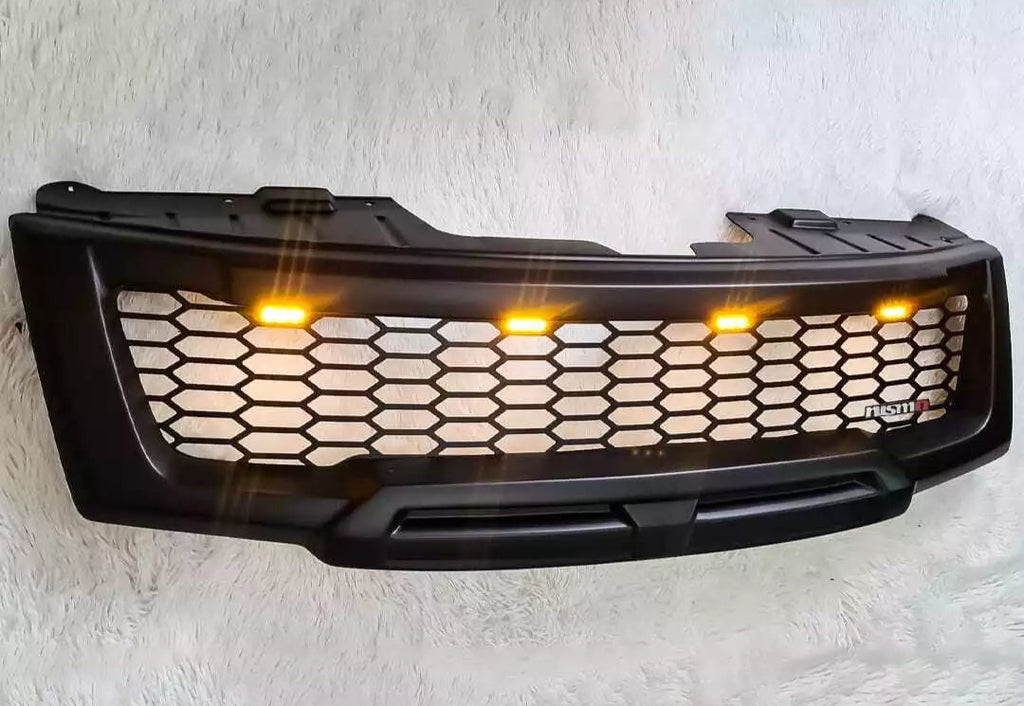 NISSAN NAVARA D40 FACELIFT COMPLETE GRILL(WITH NISMO LOGO) AMBER LEDS 2010-2015