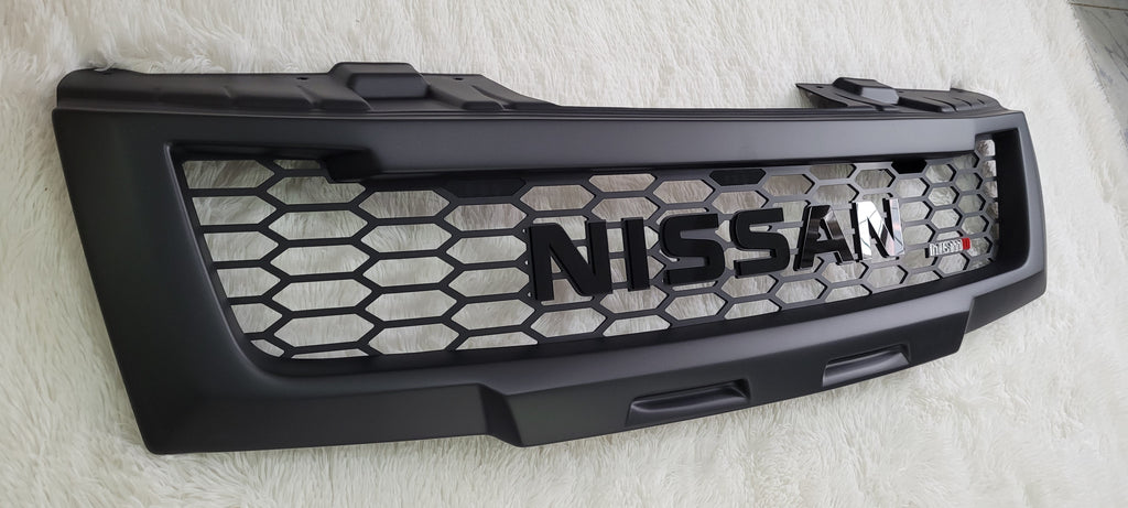 NISSAN NAVARA D40 2005-2010 GRILL BLACK NISSAN V2