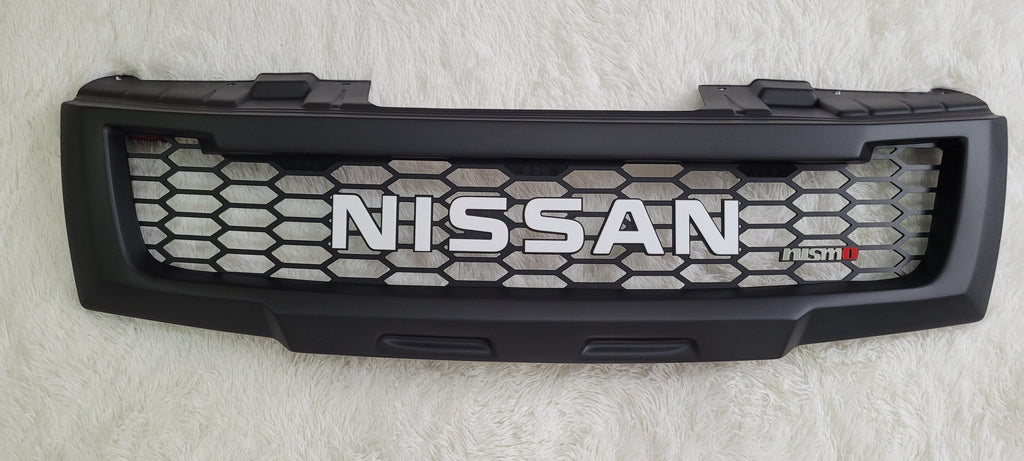 NISSAN NAVARA D40 2005-2010 GRILL WHITE NISSAN V2