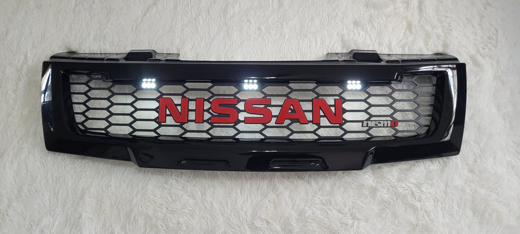 NISSAN NAVARA D40 2005-2010 GRILL RED NISSAN V2