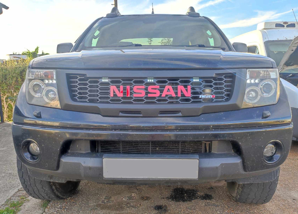 NISSAN NAVARA D40 2005-2010 GRILL RED NISSAN V2